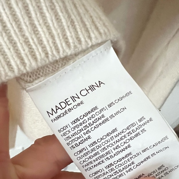 EUC Club Monaco Cashmere Bow Sweater - Picture 7 of 8